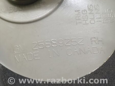 ФОТО Фонарь задний внутренний для Buick Enclave (08-12) Киев