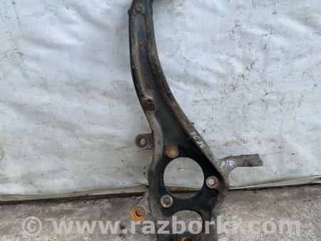 ФОТО Кулак поворотный для Nissan Titan (04-16) Киев