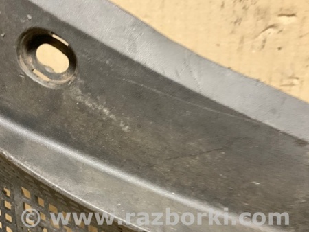 ФОТО Пластик под лобовое стекло (Жабо) для Mazda 3 BK (2003-2009) (I) Киев