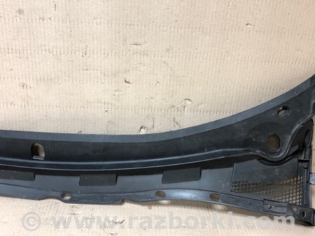 ФОТО Пластик под лобовое стекло (Жабо) для Mazda 3 BK (2003-2009) (I) Киев