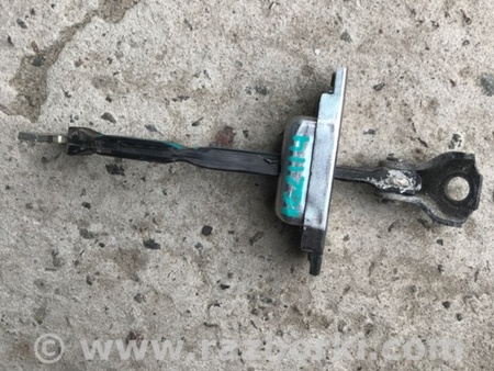 ФОТО Ограничитель двери для Toyota RAV-4 (05-12) Киев