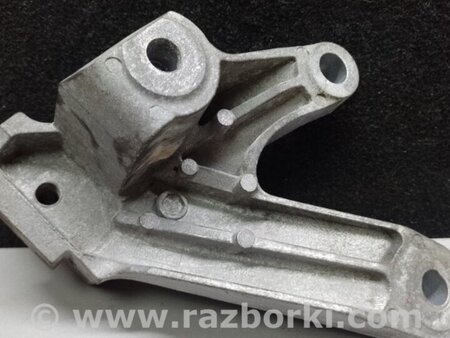 ФОТО Кронштейн крепления КПП для Mazda 3 BL (2009-2013) (II) Киев