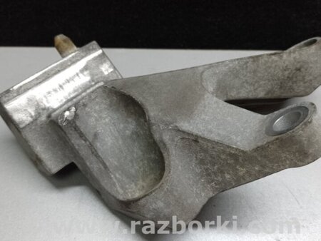 ФОТО Кронштейн крепления КПП для Mazda 3 BL (2009-2013) (II) Киев