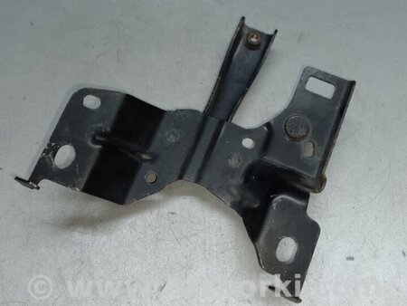 ФОТО Кронштейн замка капота для Mazda 3 BL (2009-2013) (II) Киев