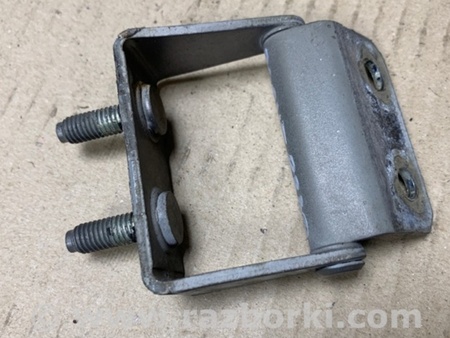 ФОТО Петля крышки багажника для Nissan Rogue (08-14) Киев