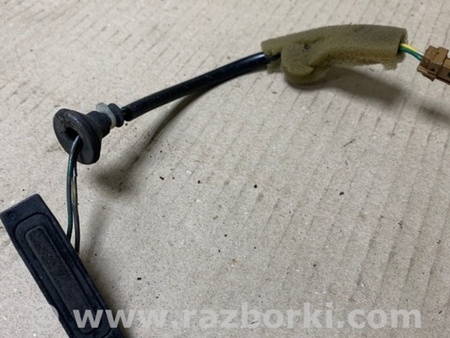 ФОТО Кнопка открывания багажника наружная для Nissan Rogue (08-14) Киев
