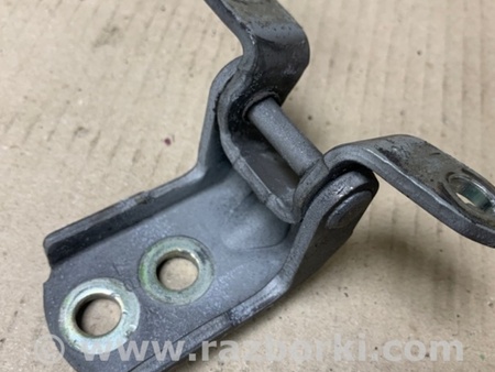 ФОТО Петля двери верхняя для Nissan Rogue (08-14) Киев