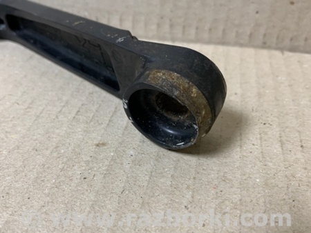 ФОТО Поводок дворника для Nissan Rogue (08-14) Киев