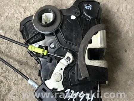 ФОТО Замок двери для Toyota Tundra Киев
