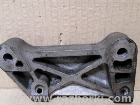 ФОТО Кронштейн компрессора кондиционера для Honda CR-V (07-11) Киев