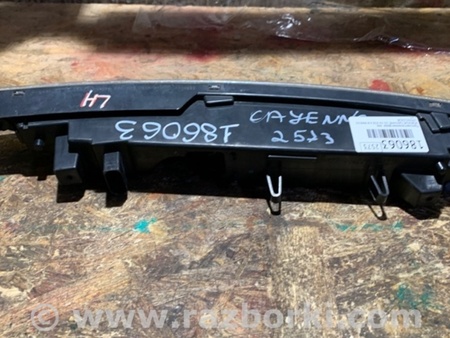 ФОТО Противотуманная фара для Porsche Cayenne Type 958 (10-18) Киев