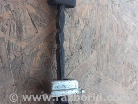 ФОТО Ограничитель двери для Honda Pilot 2 MR-V YF3/4 (2008-2015) Киев