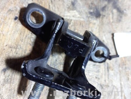 ФОТО Петля двери верхняя для Mitsubishi Lancer X 10 (08-17) Киев