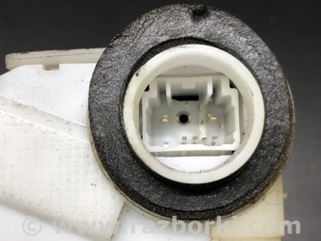 ФОТО Замок двери для Toyota Prius 30 (09-17) Киев