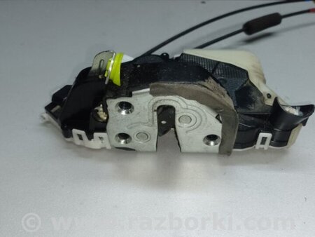 ФОТО Замок двери для Toyota Prius 30 (09-17) Киев