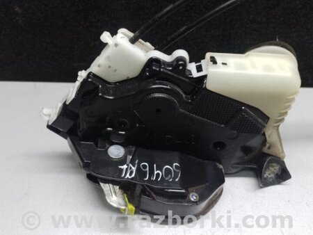ФОТО Замок двери для Toyota Prius 30 (09-17) Киев