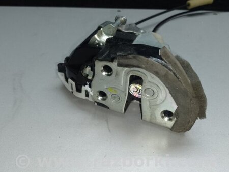 ФОТО Замок двери для Toyota Prius 30 (09-17) Киев