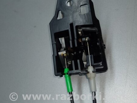 ФОТО Замок двери для Toyota Prius 30 (09-17) Киев