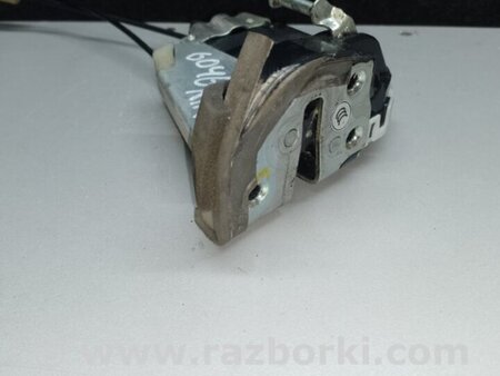 ФОТО Замок двери для Toyota Prius 30 (09-17) Киев