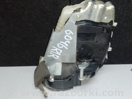 ФОТО Замок двери для Toyota Prius 30 (09-17) Киев