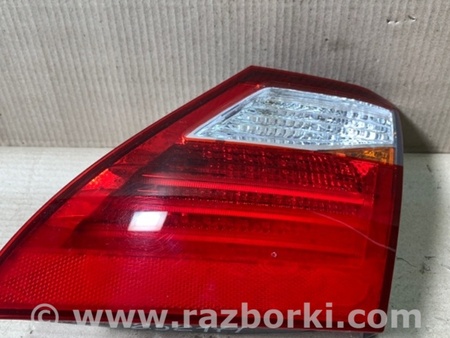 ФОТО Фонарь задний внутренний для Lexus LS460 (06-12) Киев