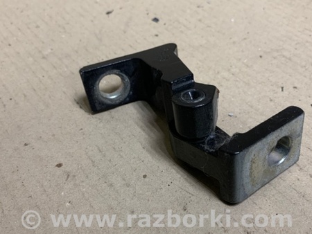 ФОТО Петля двери верхняя для Volkswagen Jetta USA (10-17) Киев