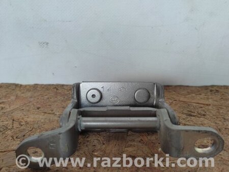 ФОТО Петля двери верхняя для Nissan Rogue (08-14) Киев