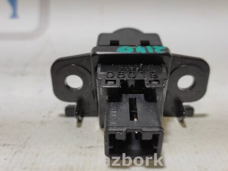 ФОТО Кнопка аварийки для Nissan Rogue (08-14) Киев