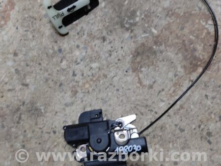 ФОТО Замок крышки багажника для Infiniti  G25/G35/G37/Q40 Киев