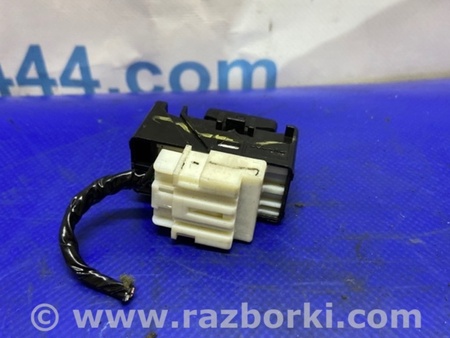ФОТО Кнопка центрального замка для Subaru Outback BR Киев