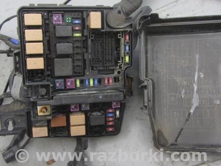 ФОТО Блок предохранителей для Hyundai Sonata YF (09.2009-03.2014) Киев