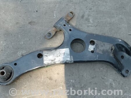 ФОТО Рычаг передний нижний для Toyota Sienna (11-16) Киев