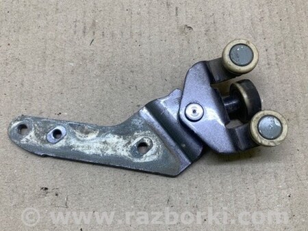 ФОТО Ролик нижний боковой сдвижной двери для Toyota Sienna (11-16) Киев