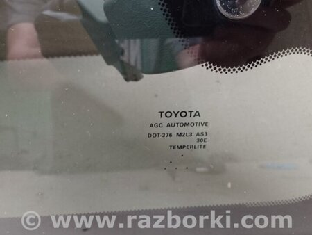 ФОТО Стекло в кузов для Toyota Sienna (11-16) Киев