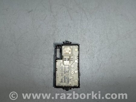 ФОТО Кнопка стеклоподьемника для Toyota Sienna (11-16) Киев