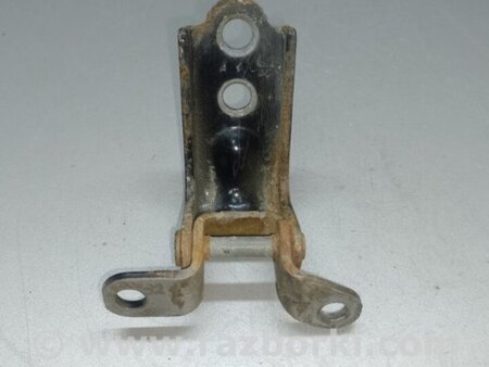 ФОТО Петля двери нижняя для Subaru Impreza (11-17) Киев