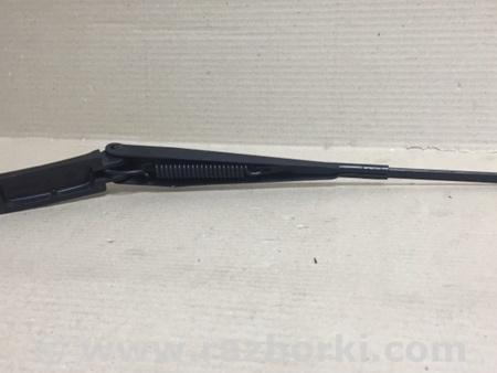 ФОТО Поводок дворника для Volkswagen Passat B7 (09.2010-06.2015) Киев