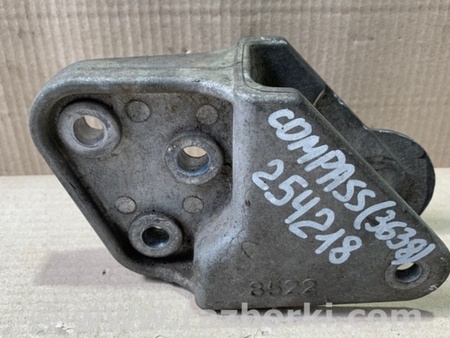 ФОТО Кронштейн крепления КПП для Jeep Compass (06-15) Киев
