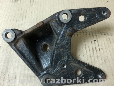 ФОТО Кронштейн крепления двигателя для Toyota Camry 50 XV50 (08.2011-11.2014) Киев