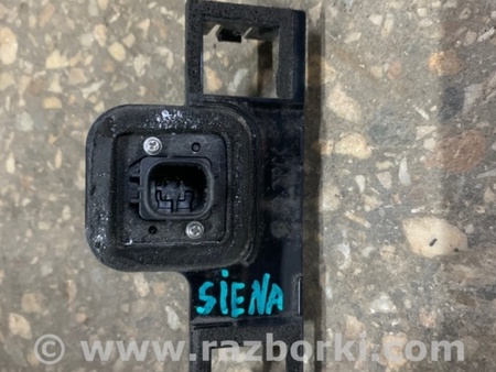 ФОТО Камера заднего вида для Toyota Sienna (11-16) Киев