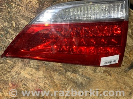 ФОТО Фонарь задний внутренний для Toyota Sienna (11-16) Киев