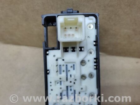 ФОТО Кнопка стеклоподьемника для Toyota Sienna (11-16) Киев