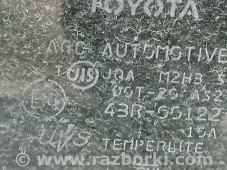 ФОТО Стекло двери для Toyota Prius 30 (09-17) Киев