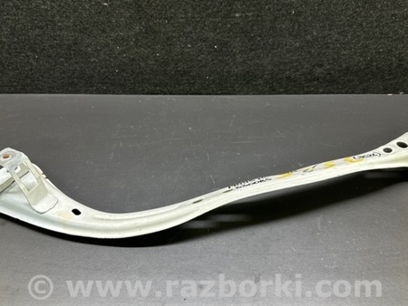 ФОТО Кронштейн крепления передней панели для Toyota Prius Plus (11-14) Киев