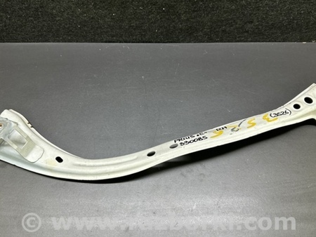 ФОТО Кронштейн крепления передней панели для Toyota Prius Plus (11-14) Киев