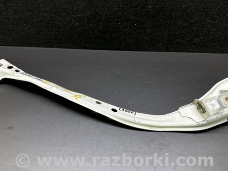 ФОТО Кронштейн крепления передней панели для Toyota Prius Plus (11-14) Киев