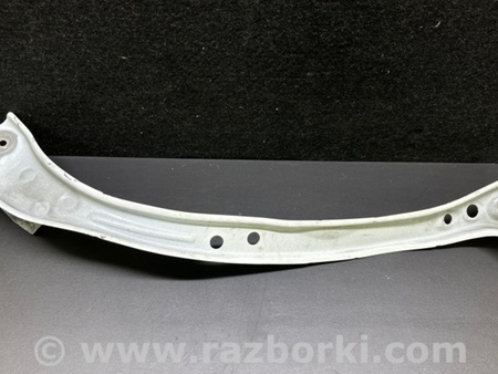 ФОТО Кронштейн крепления передней панели для Toyota Prius Plus (11-14) Киев