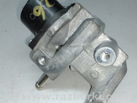 ФОТО Клапан EGR для Toyota Prius Plus (11-14) Киев