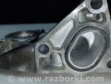 ФОТО Корпус помпы для Toyota Prius Plus (11-14) Киев