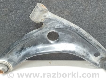 ФОТО Рычаг передний нижний для Toyota Prius Plus (11-14) Киев
